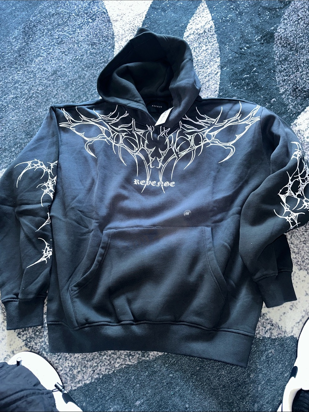 PacSun Men Black Graphic Pullover Hoodie with White Tribal Print